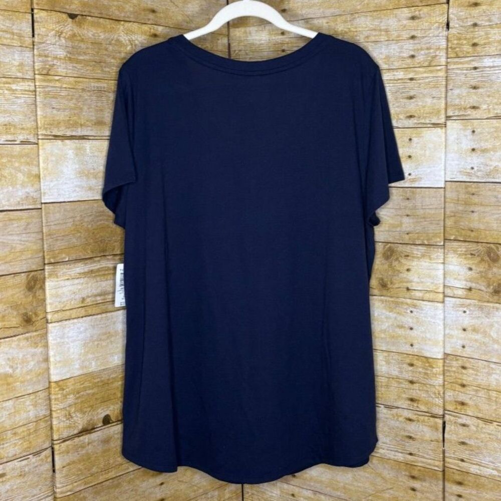 TORRID EVERYDAYWEAR CLASSIC FIT GIRLFRIEND SIGNATURE JERSEY V-NECK TEE SIZE 2X - Picture 3 of 3